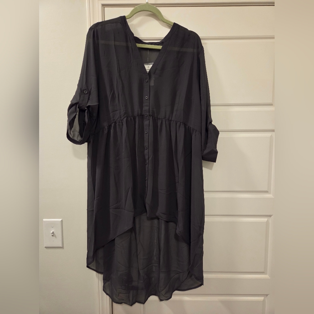 Torrid Size 2 Chic Gray Button-Up Tunic